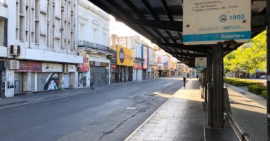 Sigue el paro de colectivos en Rosario Sigue el paro de colectivos en Rosario